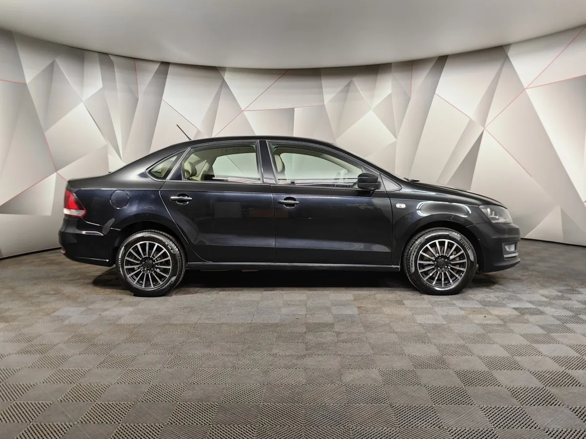 Volkswagen Polo 1.6 MPI AT (110 л.с.) Exclusive Черный в АВИЛОН. Слайд №6