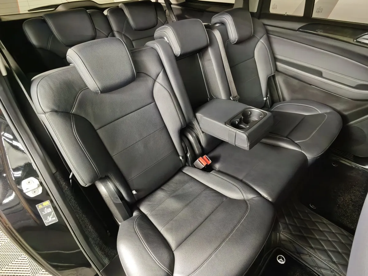 Mercedes-Benz GLS 400 4MATIC 9G-TRONIC (333 л.с.) Особая серия Черный в АВИЛОН. Слайд №17
