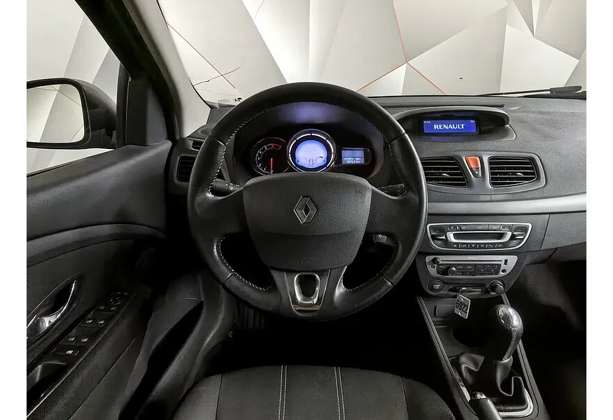 Renault Fluence 1.6 MT (110 л.с.) Черный в АВИЛОН. Слайд №19 Renault Fluence 1.6 MT (110 л.с.) Черный в АВИЛОН. Слайд №19