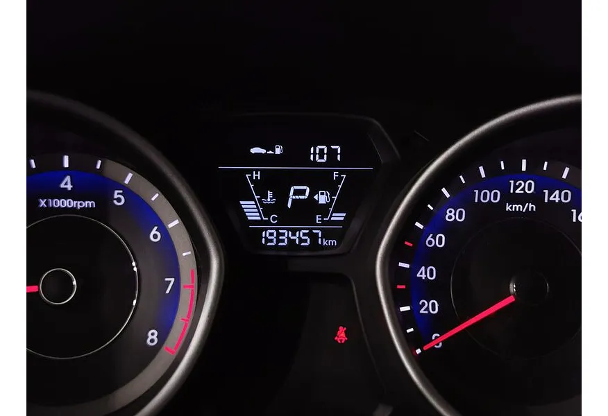 АВИЛОН - Hyundai Elantra 1.6 AT (128 л.с.) Active Белый - slide 19