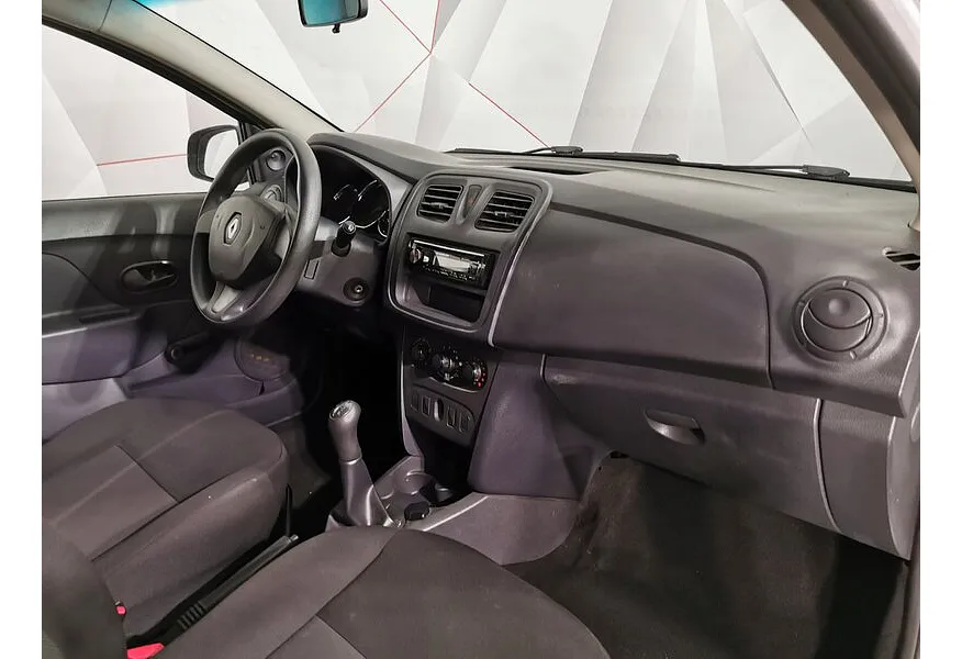 Renault Logan 1.6 MT (82 л.с.) Белый в АВИЛОН. Слайд №13