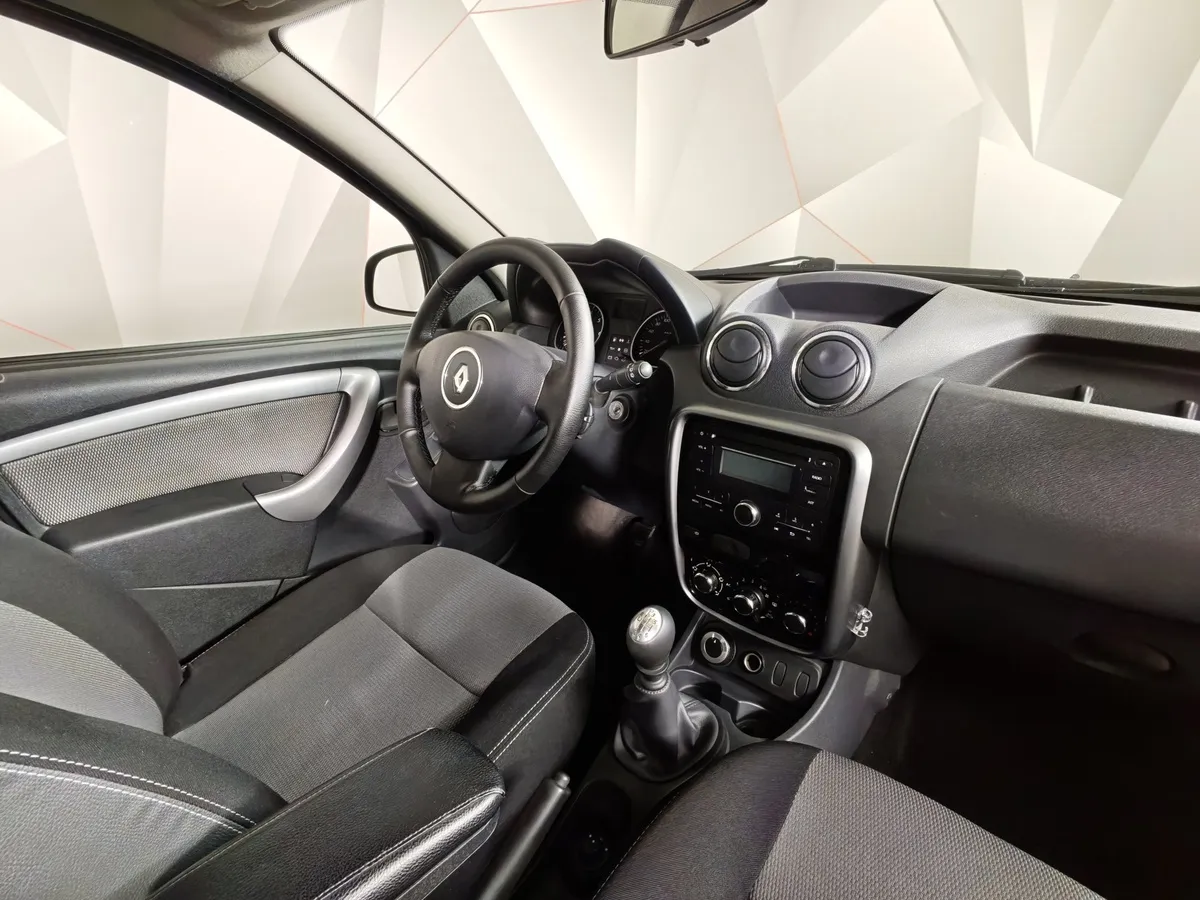 Renault Duster 2.0 MT 4x4 (143 л.с.) Коричневый в АВИЛОН. Слайд №12