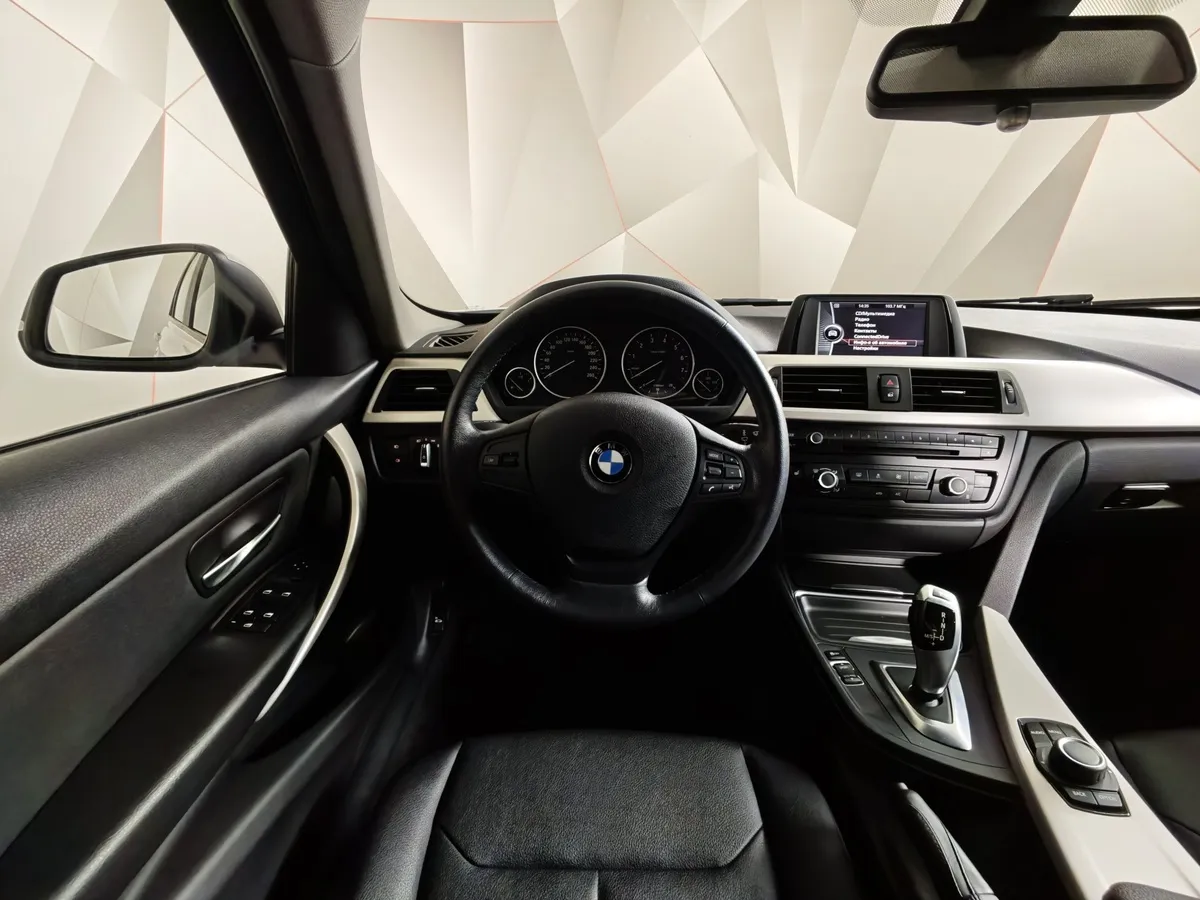 BMW 3 серия 320i AT (184 л.с.) Белый в АВИЛОН. Слайд №16