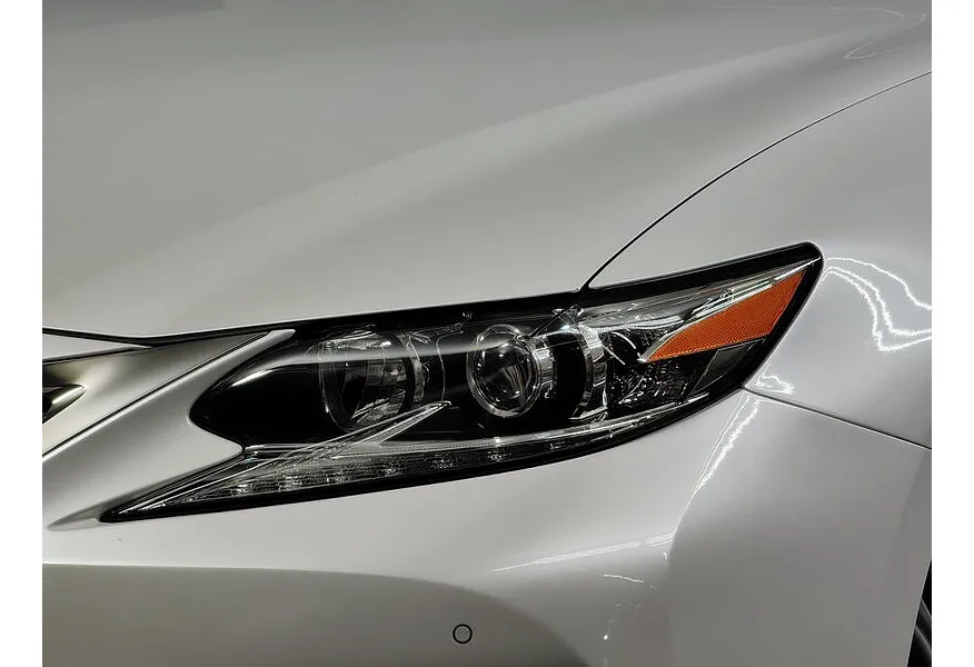 Lexus ES 200 AT (150 л.с.) Белый в АВИЛОН. Слайд №10