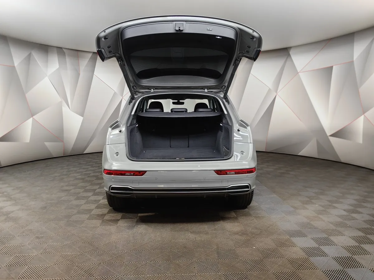 Audi Q5 2.0 TFSI S tronic quattro (249 л.с.) Серый в АВИЛОН. Слайд №12