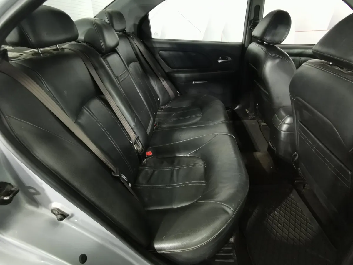 Hyundai Sonata 2.0 MT (137 л.с.) Серебристый в АВИЛОН. Слайд №14
