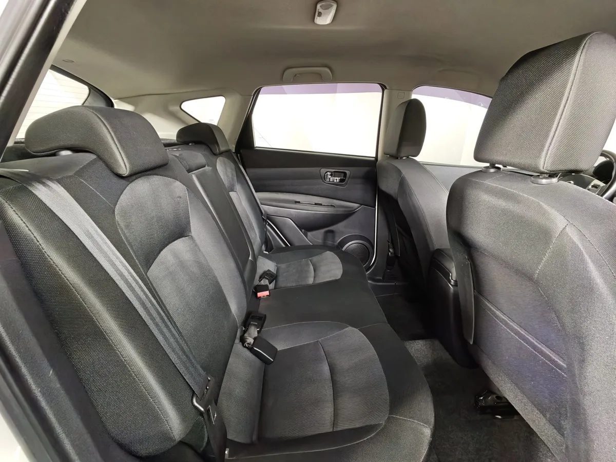 Nissan Qashqai 1.6 MT FWD (114 л.с.) Белый в АВИЛОН. Слайд №16