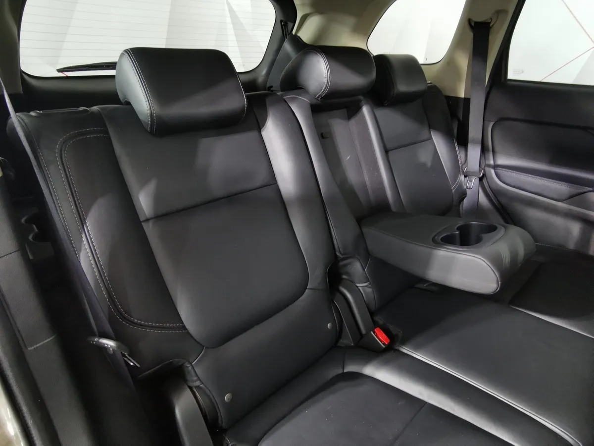 Mitsubishi Outlander 2.4 MIVEC CVT 4WD 7 мест (167 л.с.) Ultimate Коричневый в АВИЛОН. Слайд №16