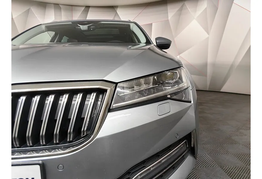 LIVE. Слайд №18