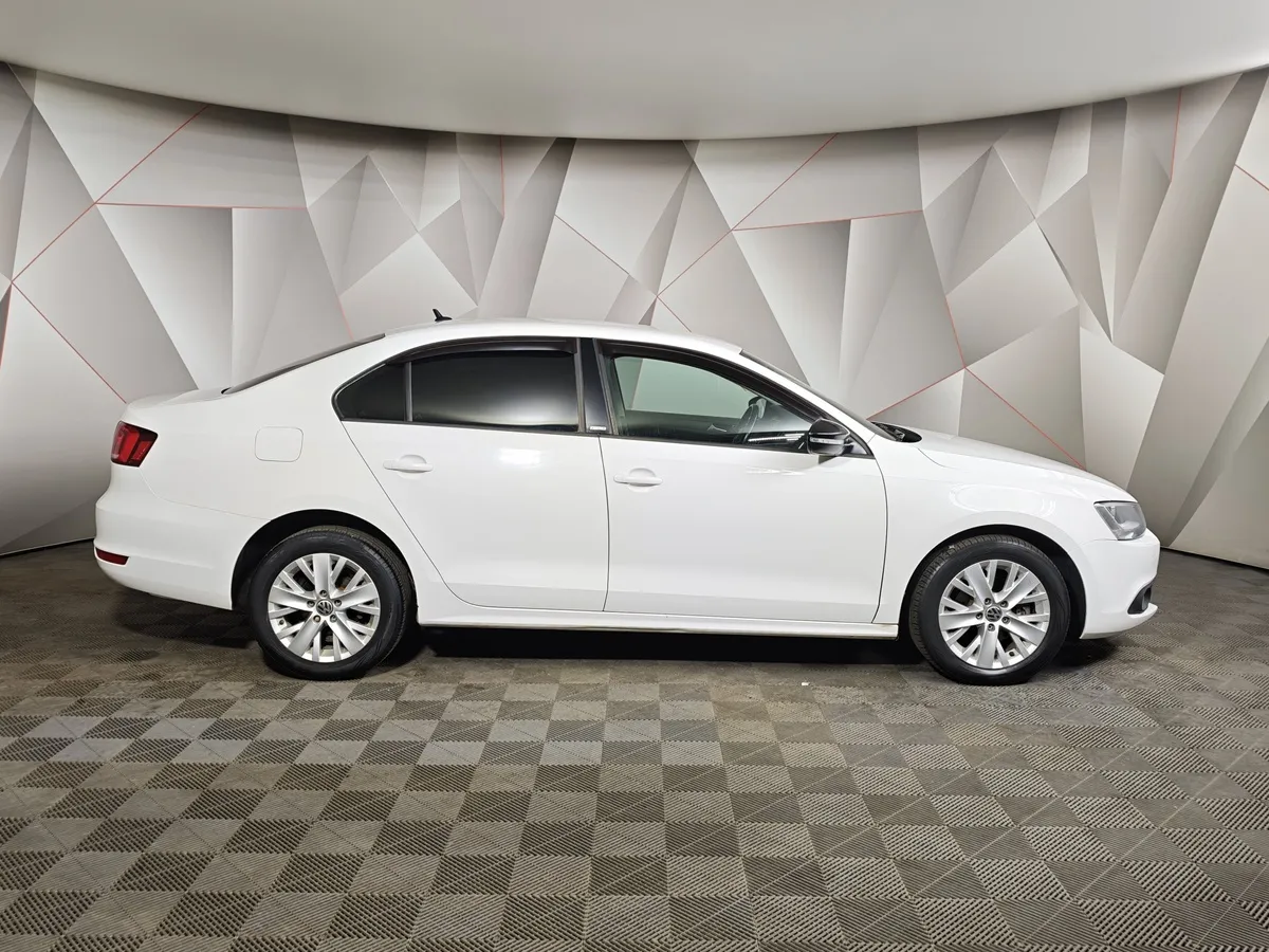 Volkswagen Jetta 1.6 AT (105 л.с.) Comfortline Белый в АВИЛОН. Слайд №6