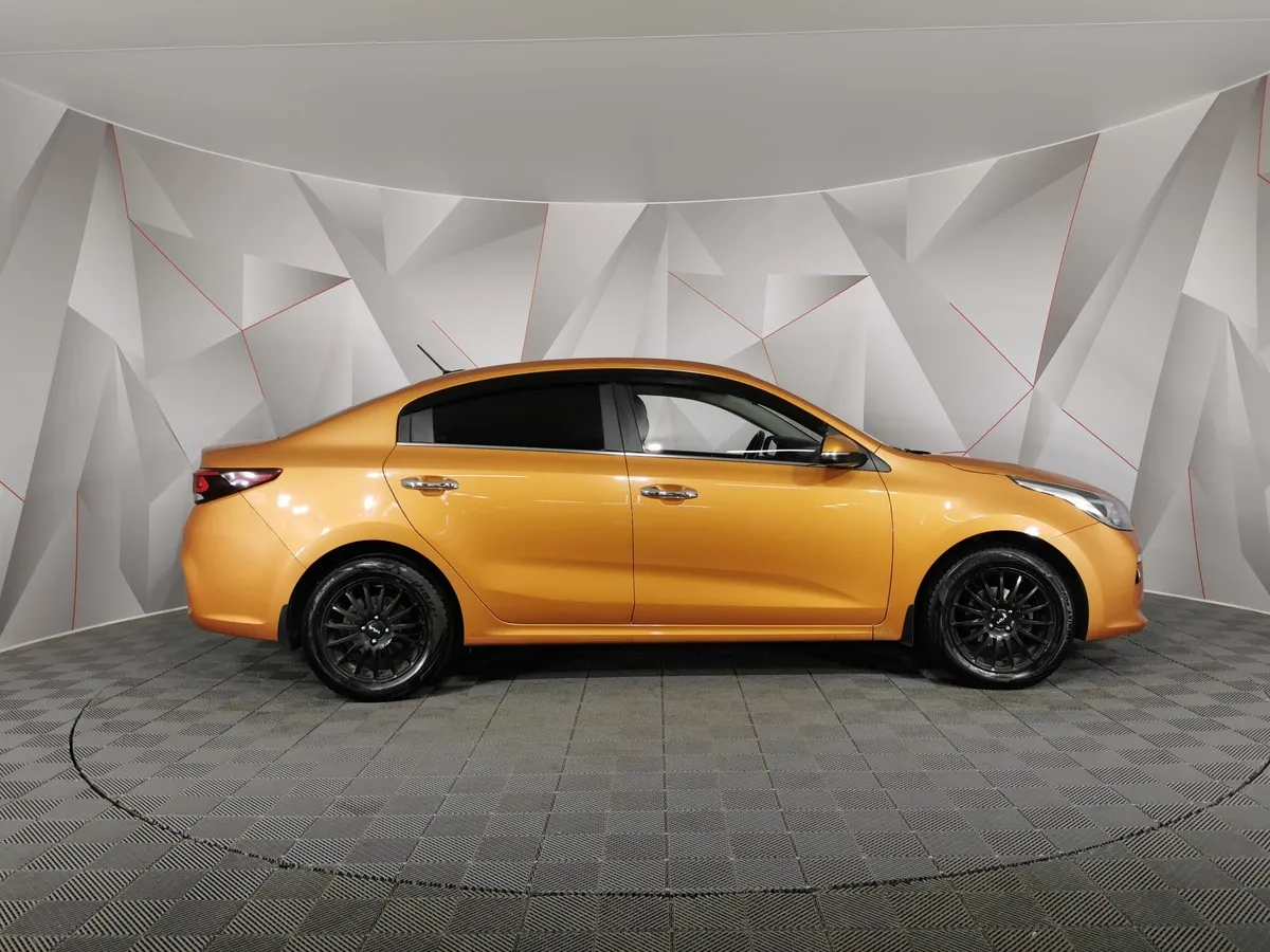 Kia Rio 1.6 AT (123 л.с.) Оранжевый в АВИЛОН. Слайд №6
