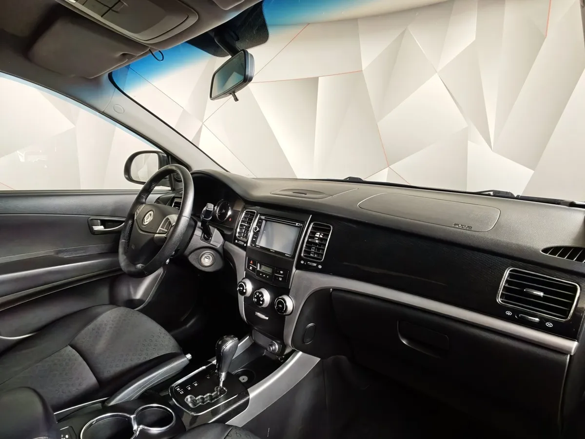 SsangYong Actyon 2.0 AT AWD (149 л.с.) Черный в АВИЛОН. Слайд №12