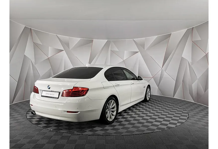 BMW 5 серия 520d Steptronic (190 л.с.) Белый в АВИЛОН. Слайд №2