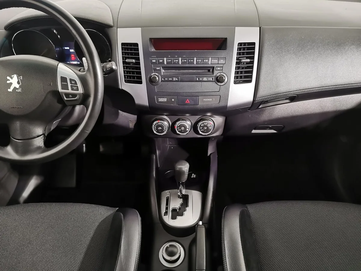 Peugeot 4007 2.4 CVT 4x4 (170 л.с.) Коричневый в АВИЛОН. Слайд №14