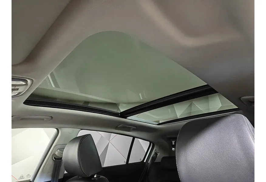 Kia Sportage 2.0 MPI AT AWD (150 л.с.) Premium Белый в АВИЛОН. Слайд №21