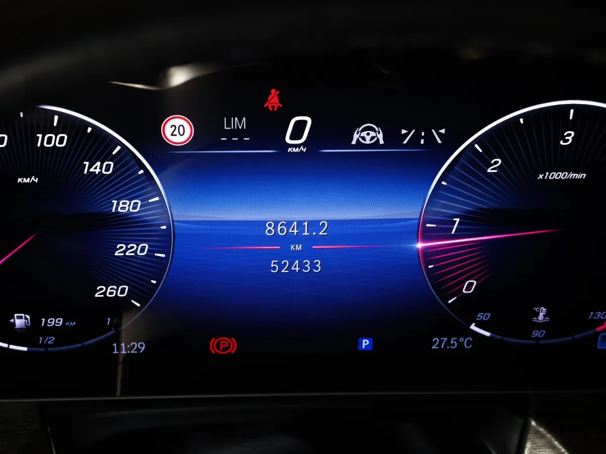 Mercedes-Benz V-Класс V 300 L2 4Matic 9G-Tronic (239 л.с.) Черный в АВИЛОН. Слайд №18