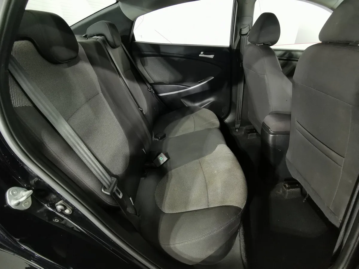 Hyundai Solaris 1.4 MT (107 л.с.) Active Черный в АВИЛОН. Слайд №15