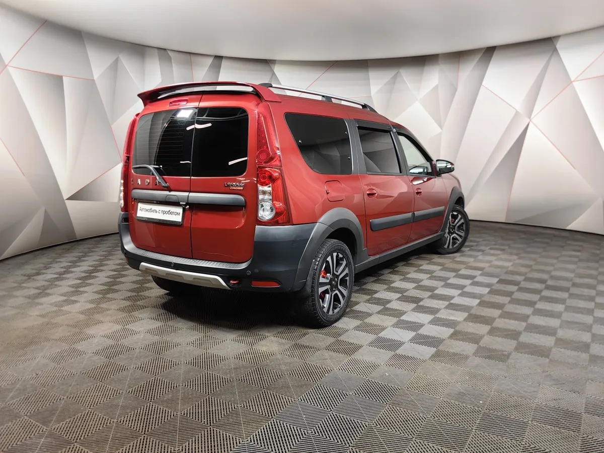 ВАЗ (Lada) Largus 1.6 MT 16 кл (5 мест) (106 л.с.) KS045-52-X00 Luxe Красный в АВИЛОН. Слайд №2
