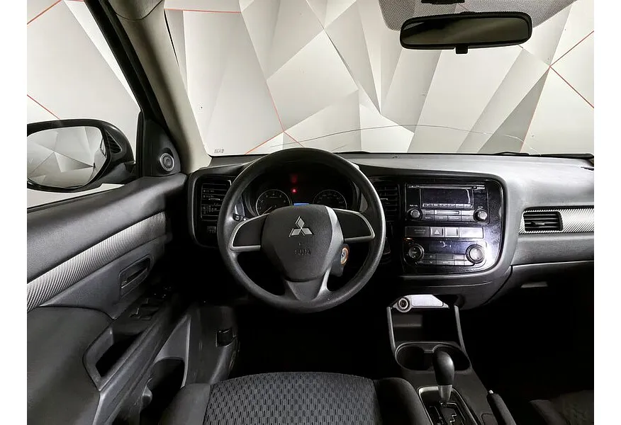 Mitsubishi Outlander 2.0 CVT (146 л.с.) Invite Черный в АВИЛОН. Слайд №20