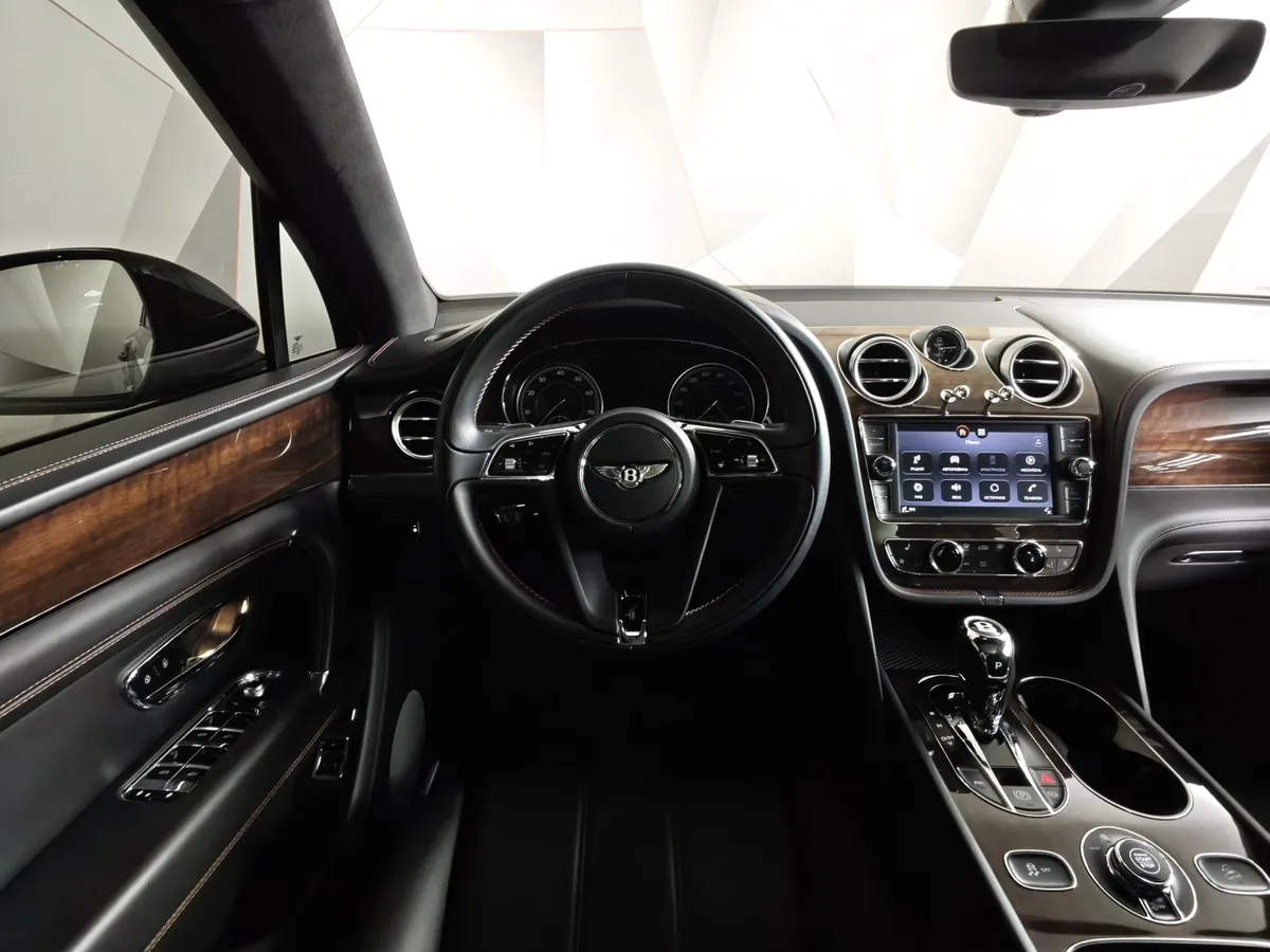 Bentley Bentayga 6.0 AT AWD (608 л.с.) Черный в АВИЛОН. Слайд №19