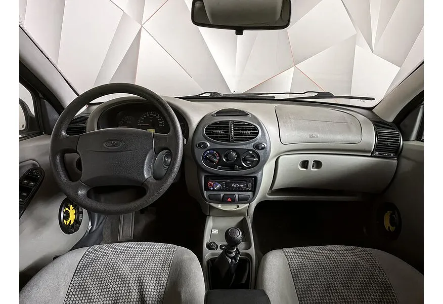 ВАЗ (Lada) Kalina 1.4 MT 16 кл (Евро-3) (89 л.с.) Серебристый в АВИЛОН. Слайд №12