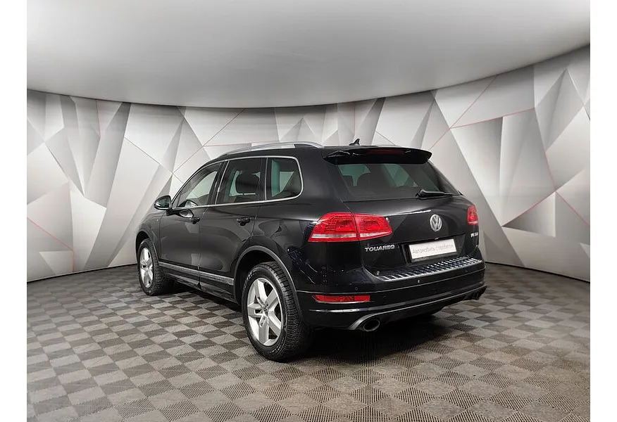 Volkswagen Touareg 3.0 TDI Tiptronic 4Motion (245 л.с.) V6 TDI Черный в АВИЛОН. Слайд №4