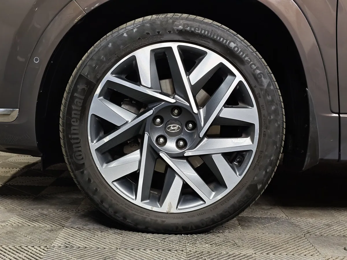 Hyundai Santa Fe 2.2 CRDi AWD 8AT (200 л.с.) Calligraphy Коричневый в АВИЛОН. Слайд №9