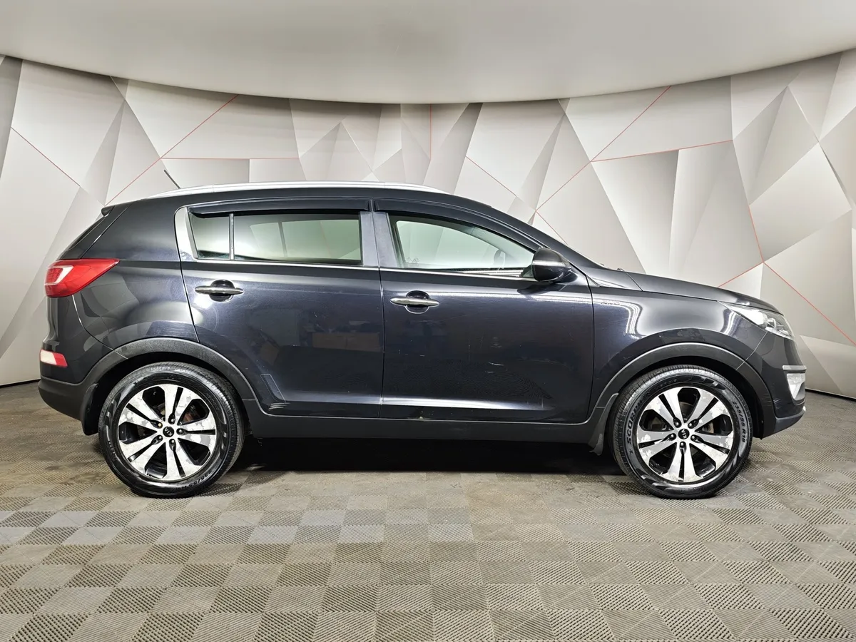 Kia Sportage 2.0 AT AWD (150 л.с.) Черный в АВИЛОН. Слайд №6