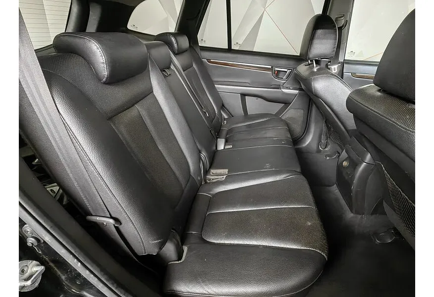 Hyundai Santa Fe 2.4 AT 4WD (174 л.с.) Черный в АВИЛОН. Слайд №14