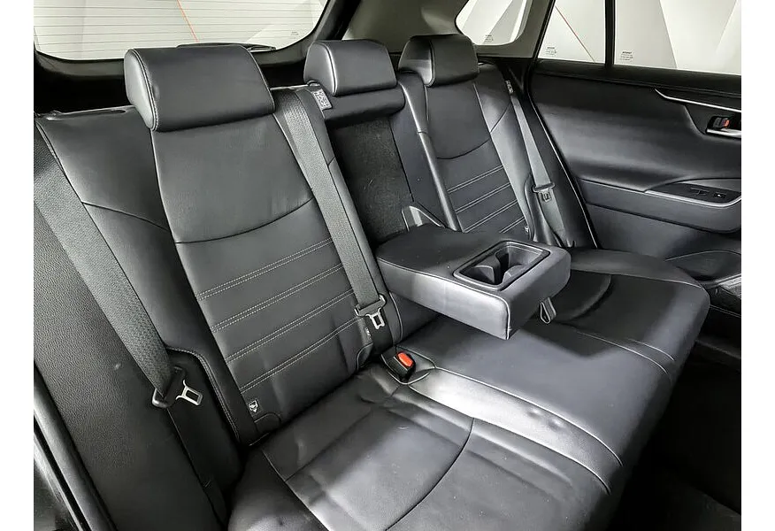 Toyota RAV4 2.0i CVT AWD (149 л.с.) Черный в АВИЛОН. Слайд №17