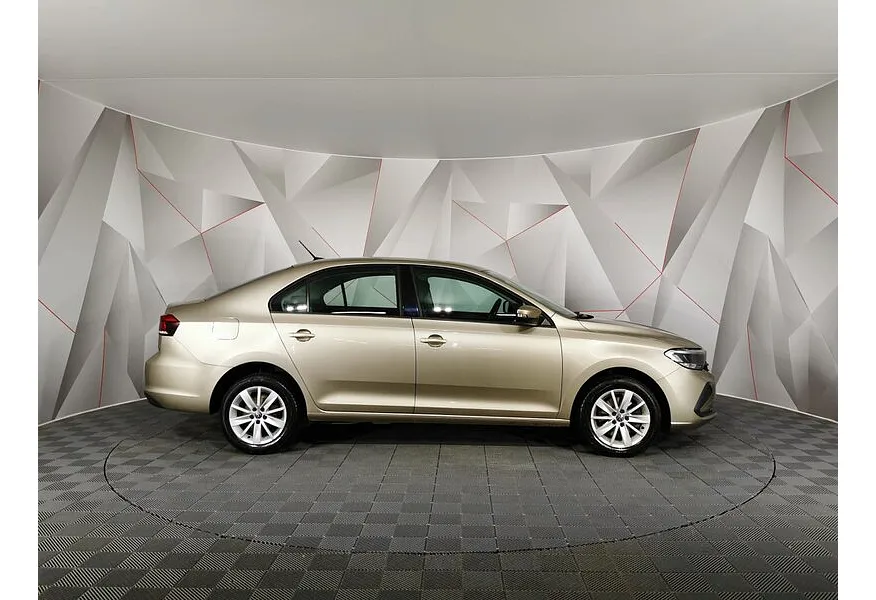 Volkswagen Polo 1.6 MPI AT (110 л.с.) Status Коричневый в АВИЛОН. Слайд №6