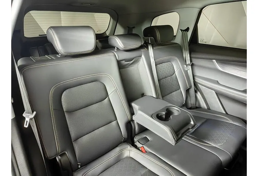 Chery Tiggo 8 1.5 AMT (147 л.с.) Prestige Plus Черный в АВИЛОН. Слайд №17