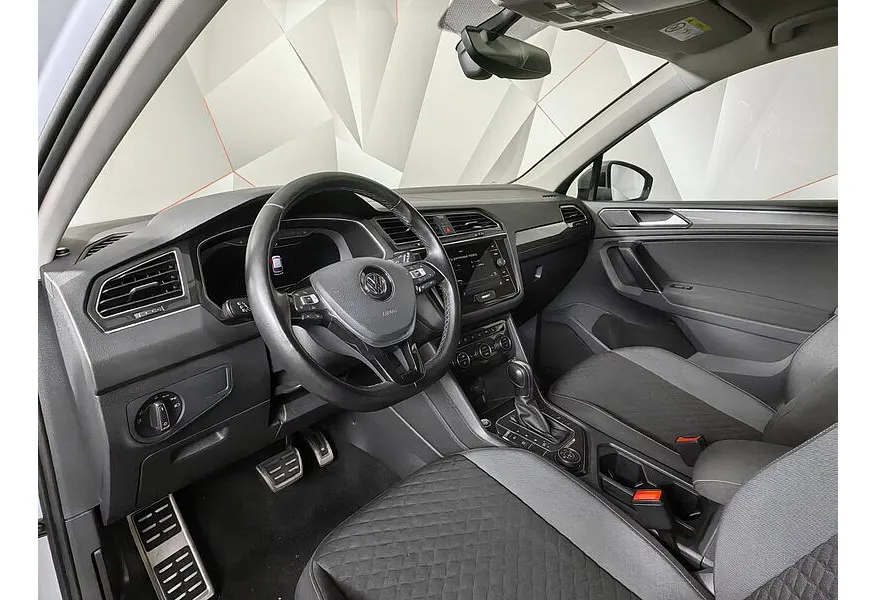 Volkswagen Tiguan 2.0 TSI 4Motion AT (180 л.с.) Status Белый в АВИЛОН. Слайд №12