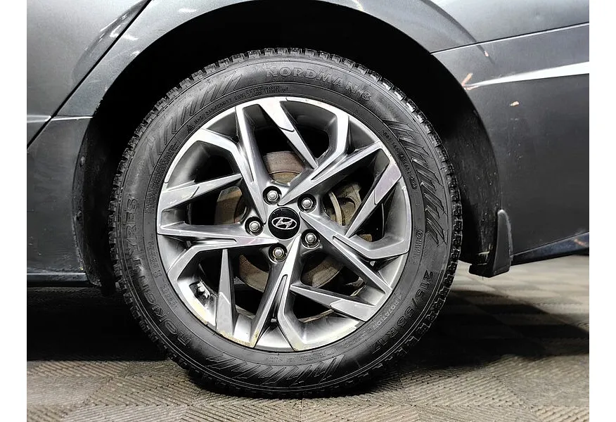 Hyundai Sonata 2.5 MPI (180 л.с.) Elegance + Smart Sense Серый в АВИЛОН. Слайд №9