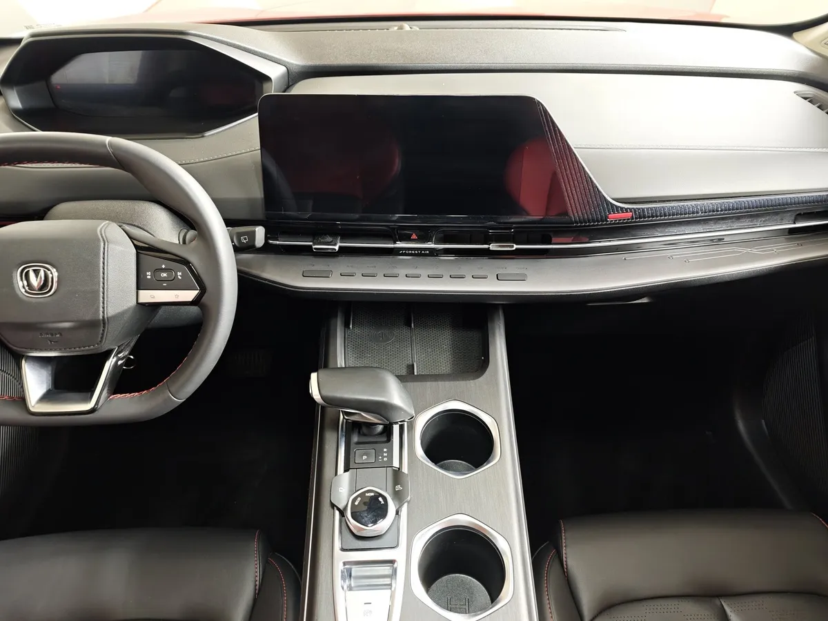 Changan CS55PLUS 1.5T 7DCT (180 л.с.) Tech Красный в АВИЛОН. Слайд №14