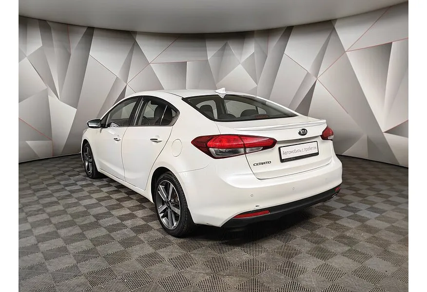 Kia Cerato 2.0 AT (150 л.с.) Белый в АВИЛОН. Слайд №4