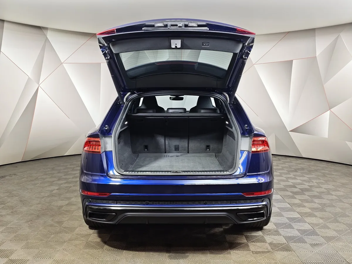 Audi Q8 45 TDI Tiptronic quattro (249 л.с.) Синий в АВИЛОН. Слайд №12