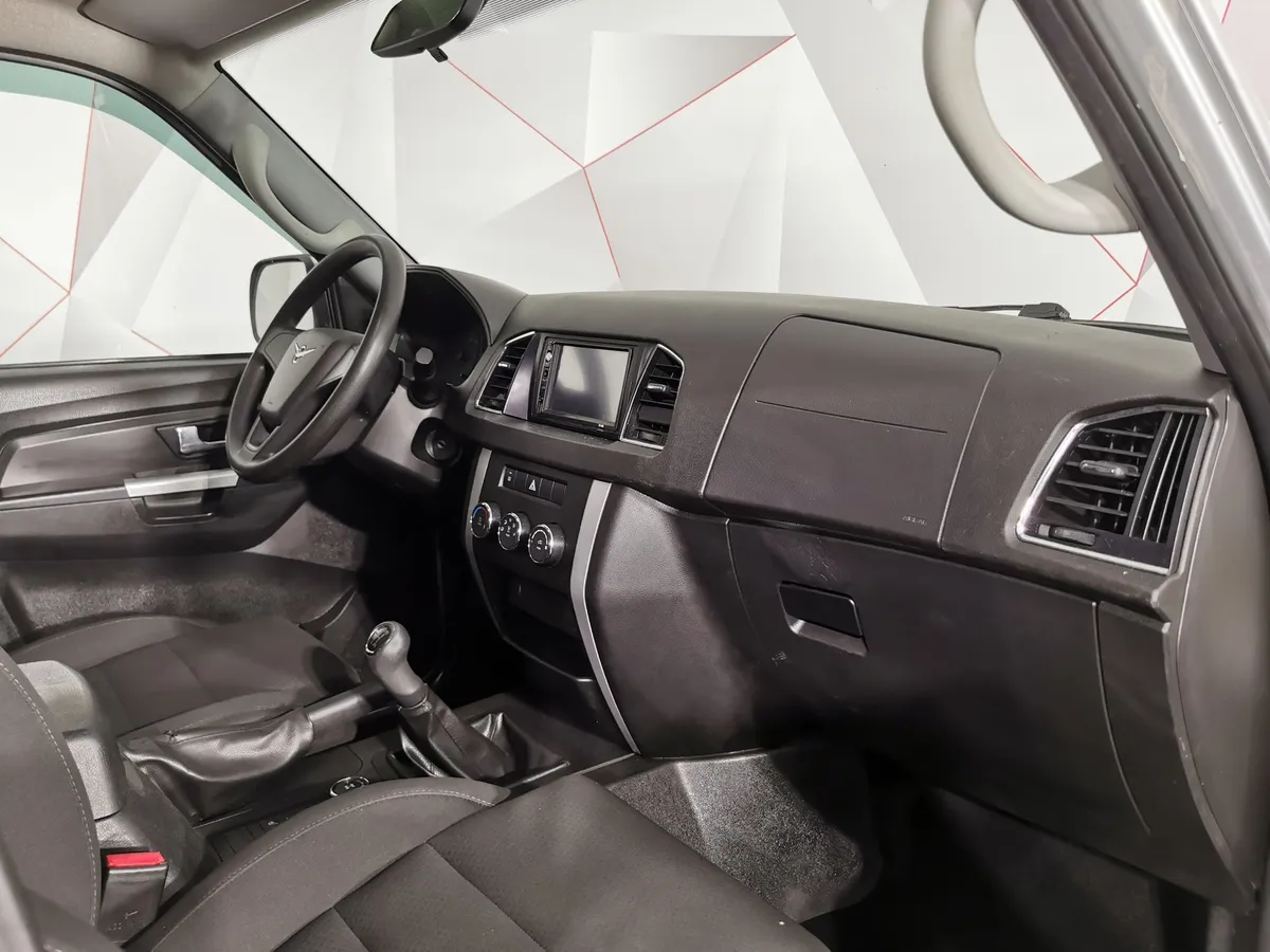 УАЗ Patriot 2.7 MT 4WD (150 л.с.) Максимум Серый в АВИЛОН. Слайд №11