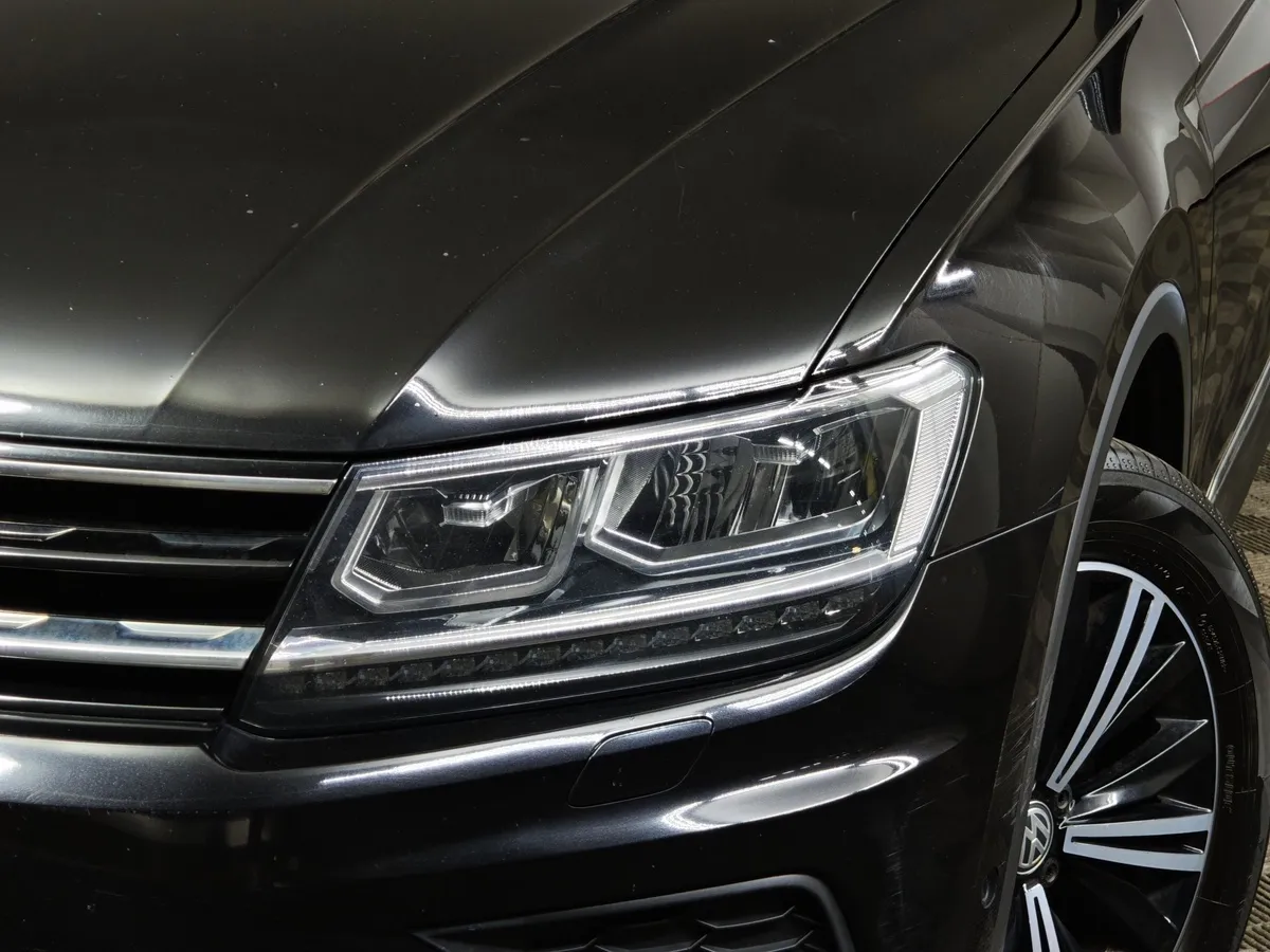Volkswagen Tiguan 2.0 TSI 4Motion AT (200 л.с.) Sport & Style Черный в АВИЛОН. Слайд №9