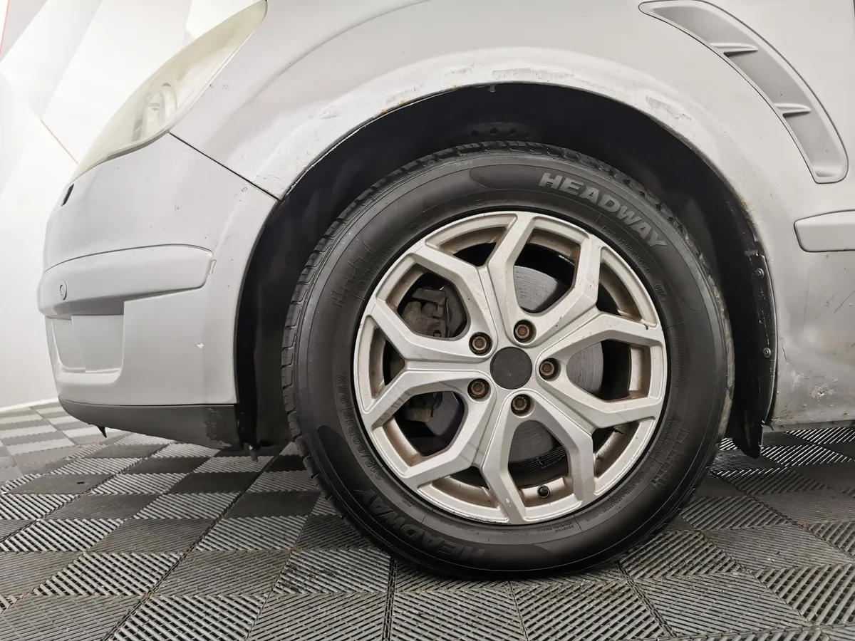 Ford S-Max 2.0 MT (145 л.с.) Белый в АВИЛОН. Слайд №9