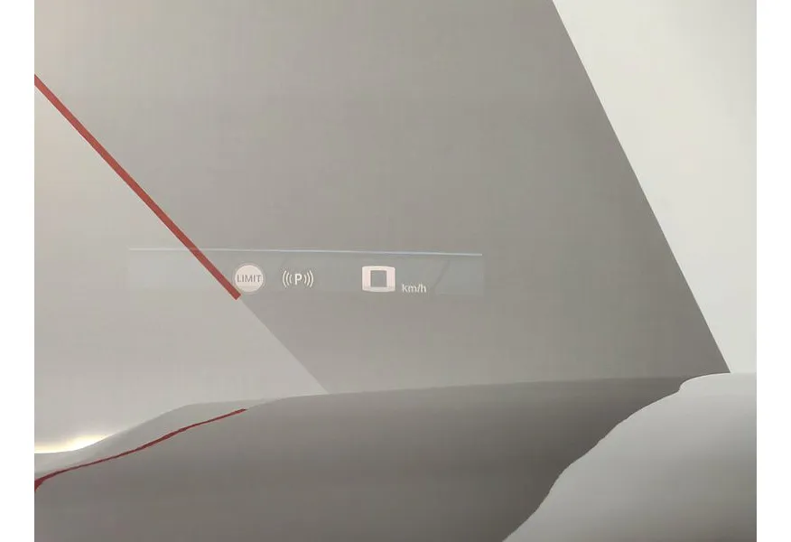 BMW XM 4.4 xDrive Plug-in-Hybrid Steptronic (653 л.с.) Черный в АВИЛОН. Слайд №20