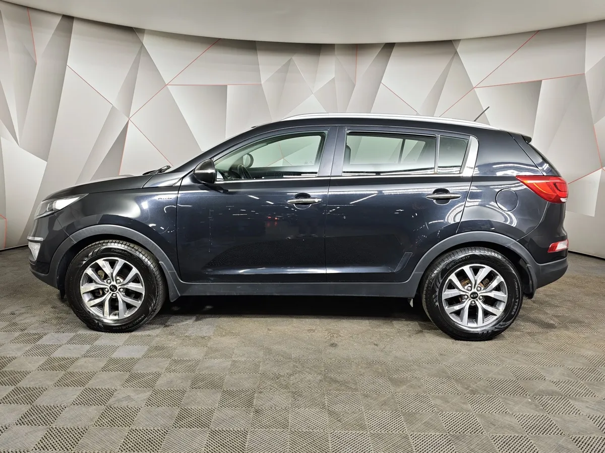 Kia Sportage 2.0 AT AWD (150 л.с.) Черный в АВИЛОН. Слайд №5