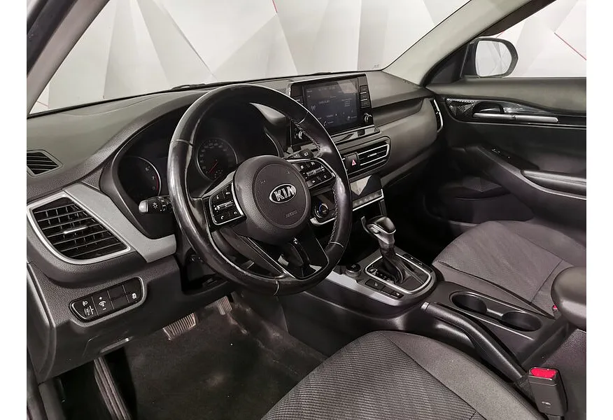 Kia Seltos 2.0 MPI 2WD IVT (149 л.с.) Luxe Синий в АВИЛОН. Слайд №9