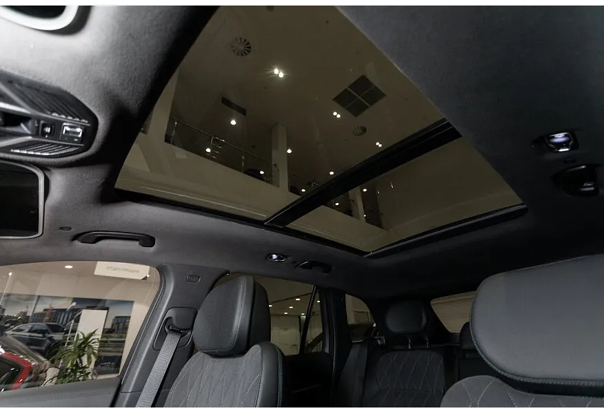 Geely Monjaro 2.0T 8AT 4WD (238 л.с.) Flagship Черный в АВИЛОН. Слайд №14