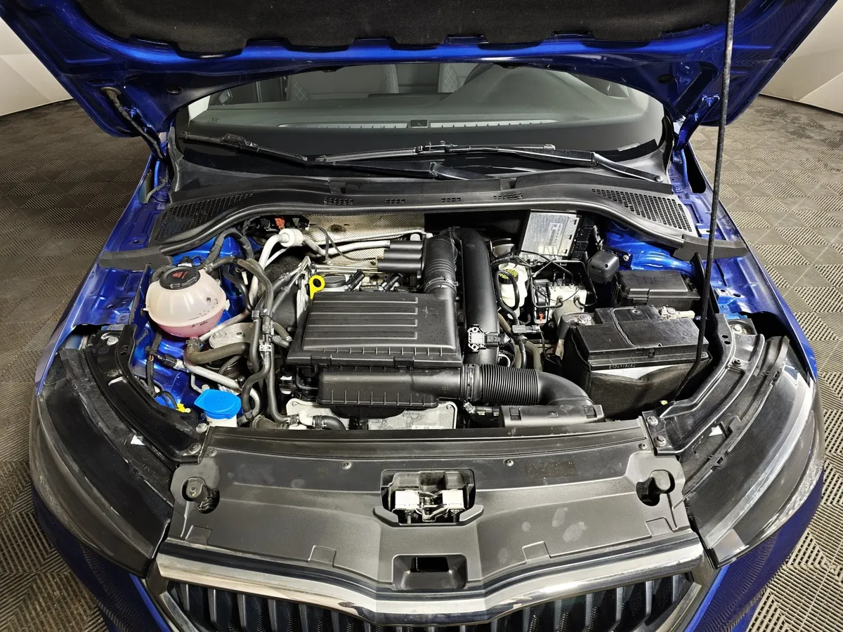 Skoda Rapid 1.4 DSG (125 л.с.) Ambition Синий в АВИЛОН. Слайд №11