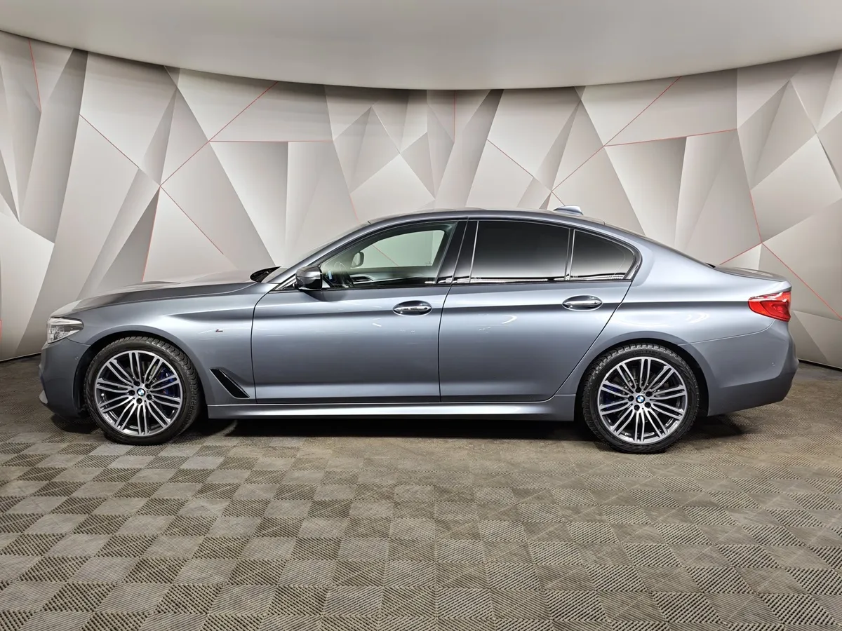 BMW 5 серия 530i xDrive Steptronic (249 л.с.) M Sport Plus Серый в АВИЛОН. Слайд №5