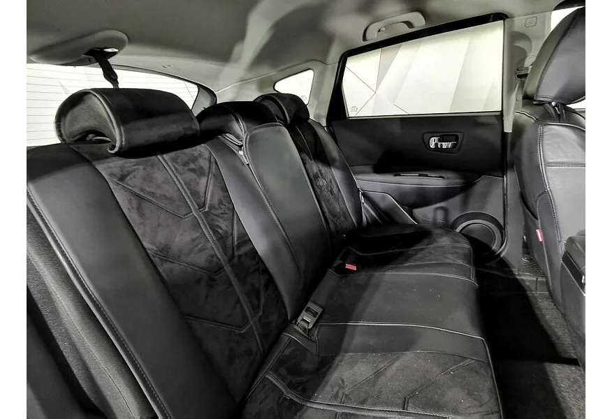 Nissan Qashqai 2.0 CVT FWD (141 л.с.) XE Белый в АВИЛОН. Слайд №17