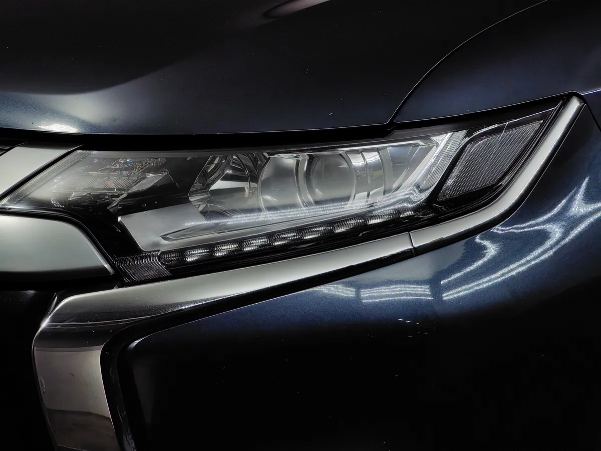 Mitsubishi Outlander 2.0 MIVEC CVT 4WD (146 л.с.) Intense Plus Синий в АВИЛОН. Слайд №10
