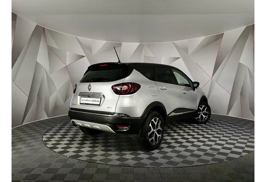Renault Kaptur 1.3 CVT FWD (150 л.с.) Edition One Черный в АВИЛОН. Слайд №2