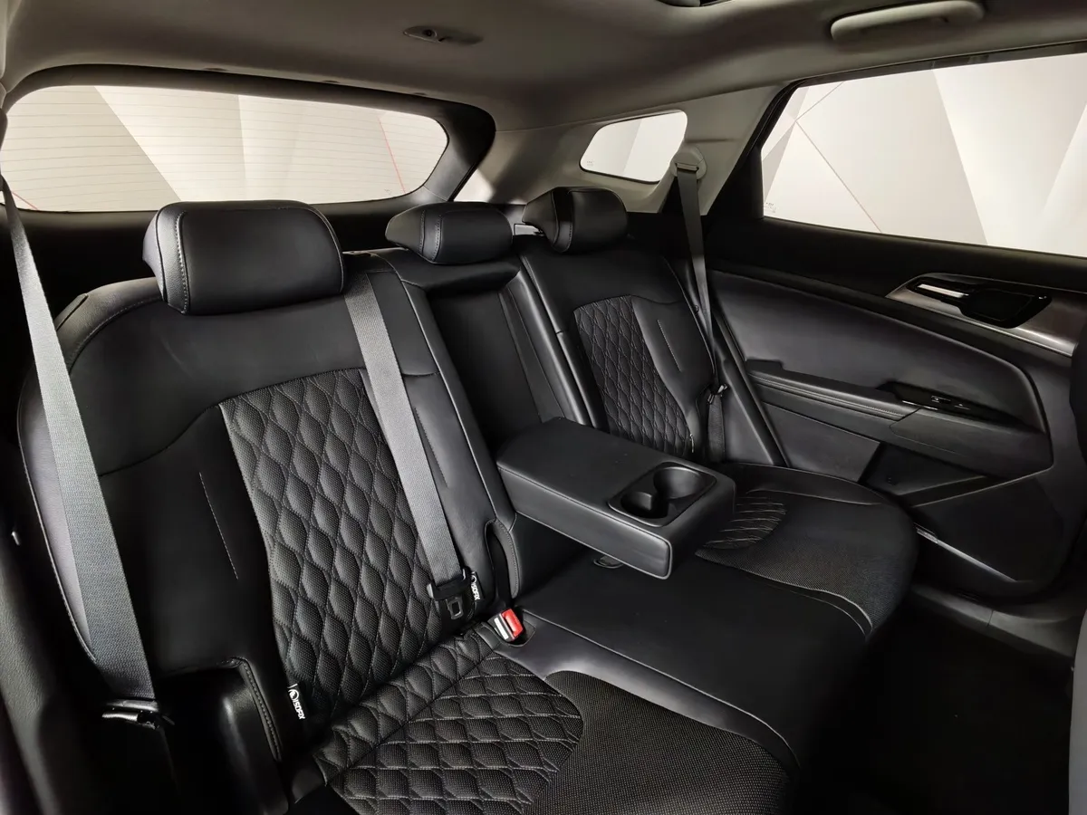 Kia Sportage 2.0 MPI AT AWD (150 л.с.) Luxe Серый в АВИЛОН. Слайд №17